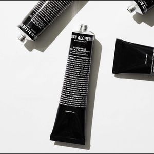 💜2/$25💜 Vanilla Orange Peel Hand Cream